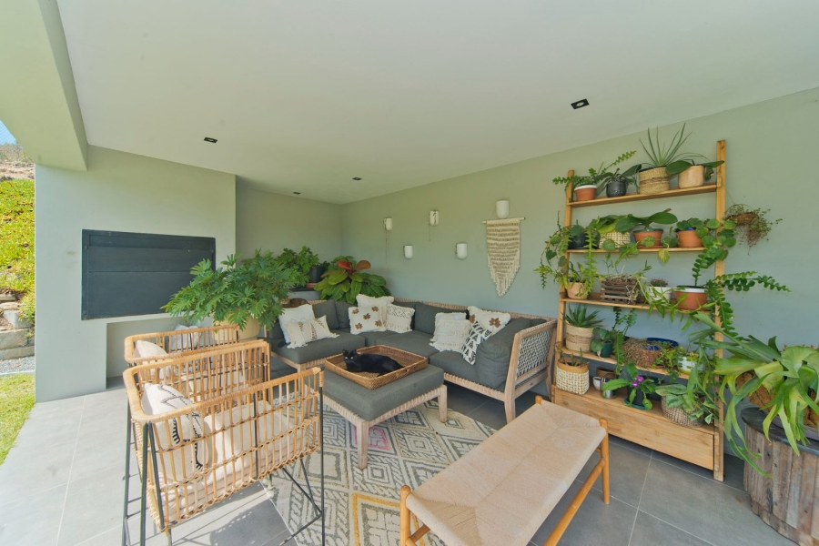 4 Bedroom Property for Sale in Simola Western Cape